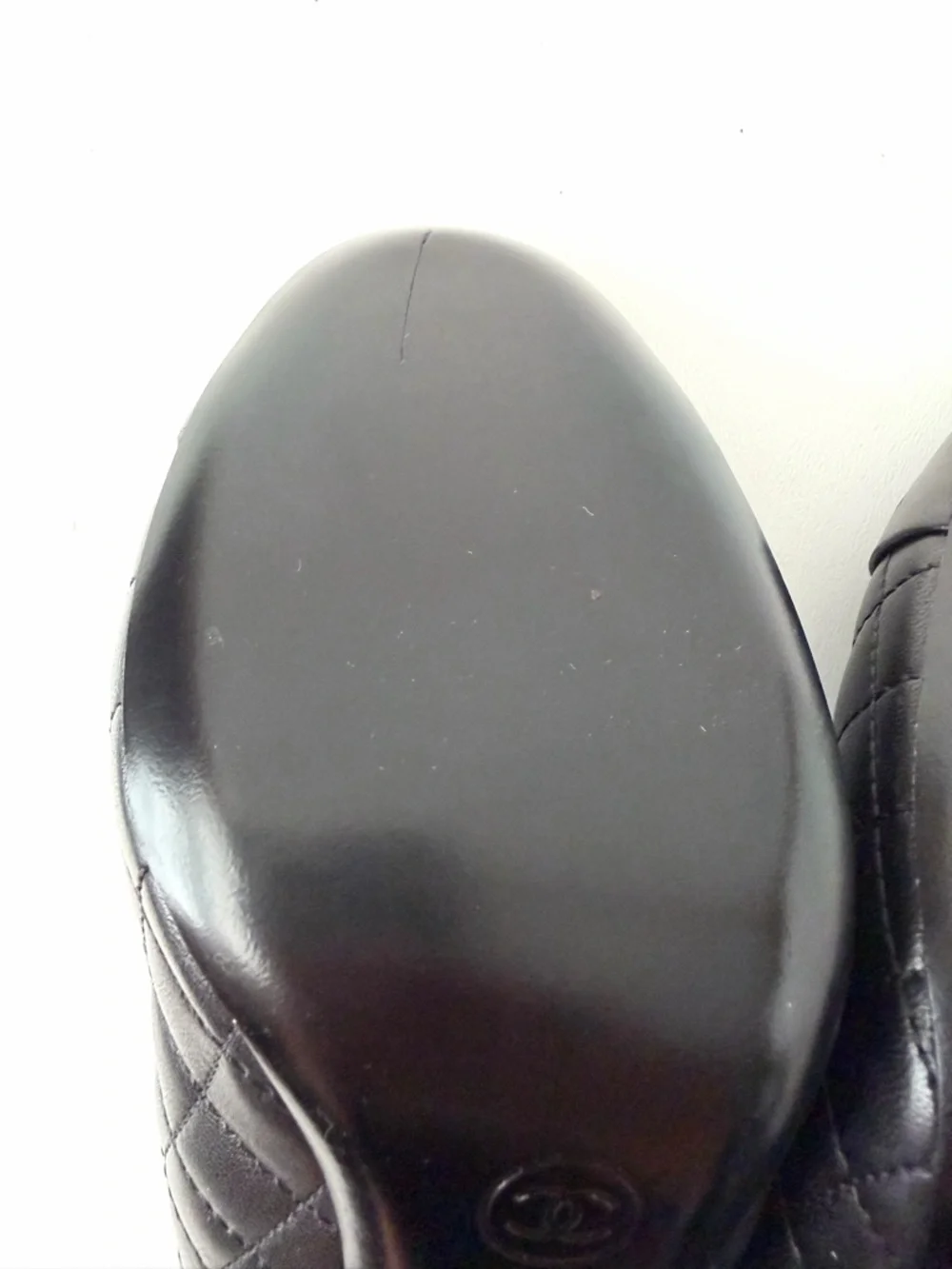 CHANEL | Quilted CC Cap Toe Leather High Heel Pumps‎ Black EU 37.5